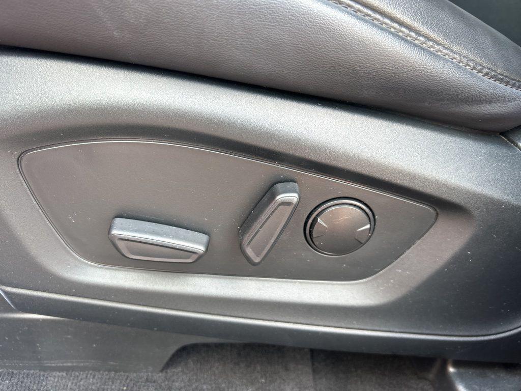 used 2022 Ford Explorer car, priced at $30,251