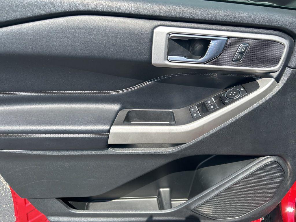 used 2022 Ford Explorer car, priced at $30,251