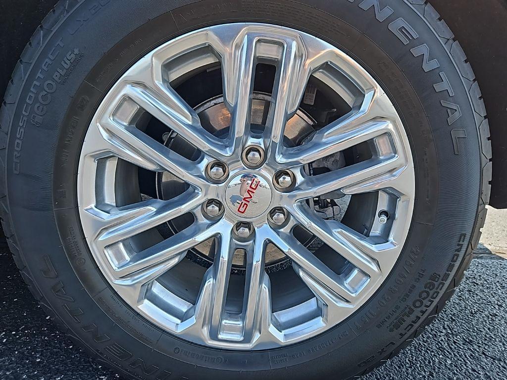 used 2023 GMC Yukon car, priced at $61,732