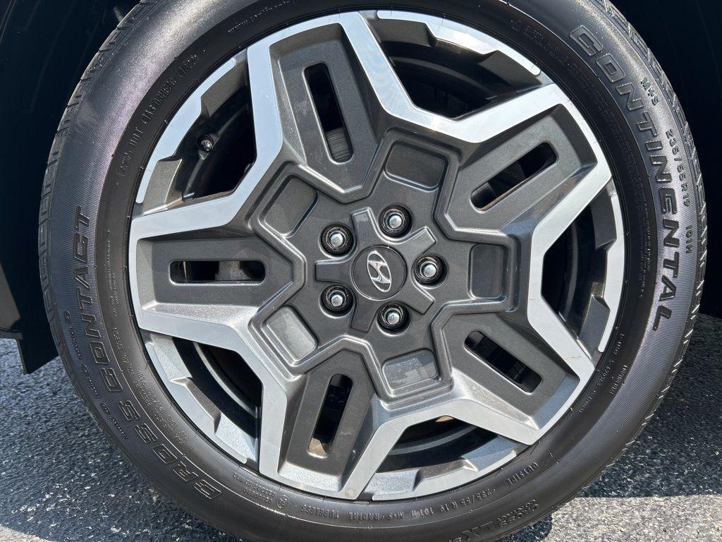 used 2022 Hyundai Santa Fe car, priced at $26,600