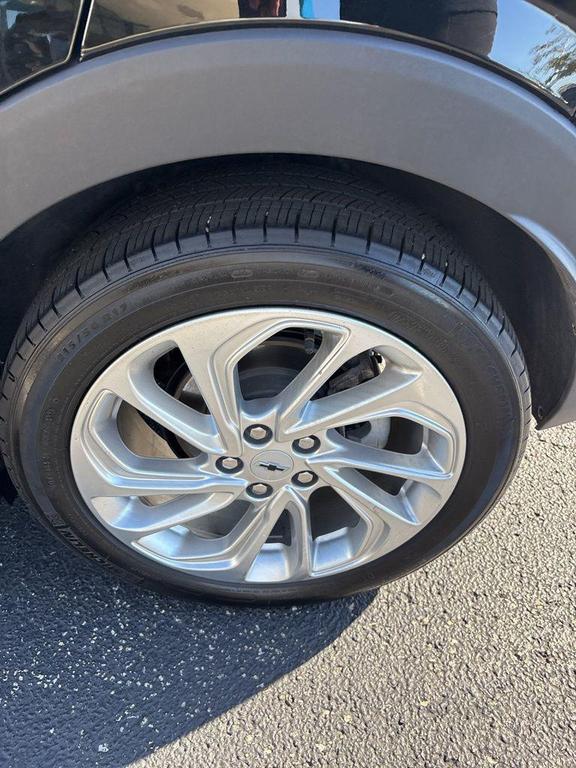 used 2022 Chevrolet Bolt EUV car, priced at $19,268