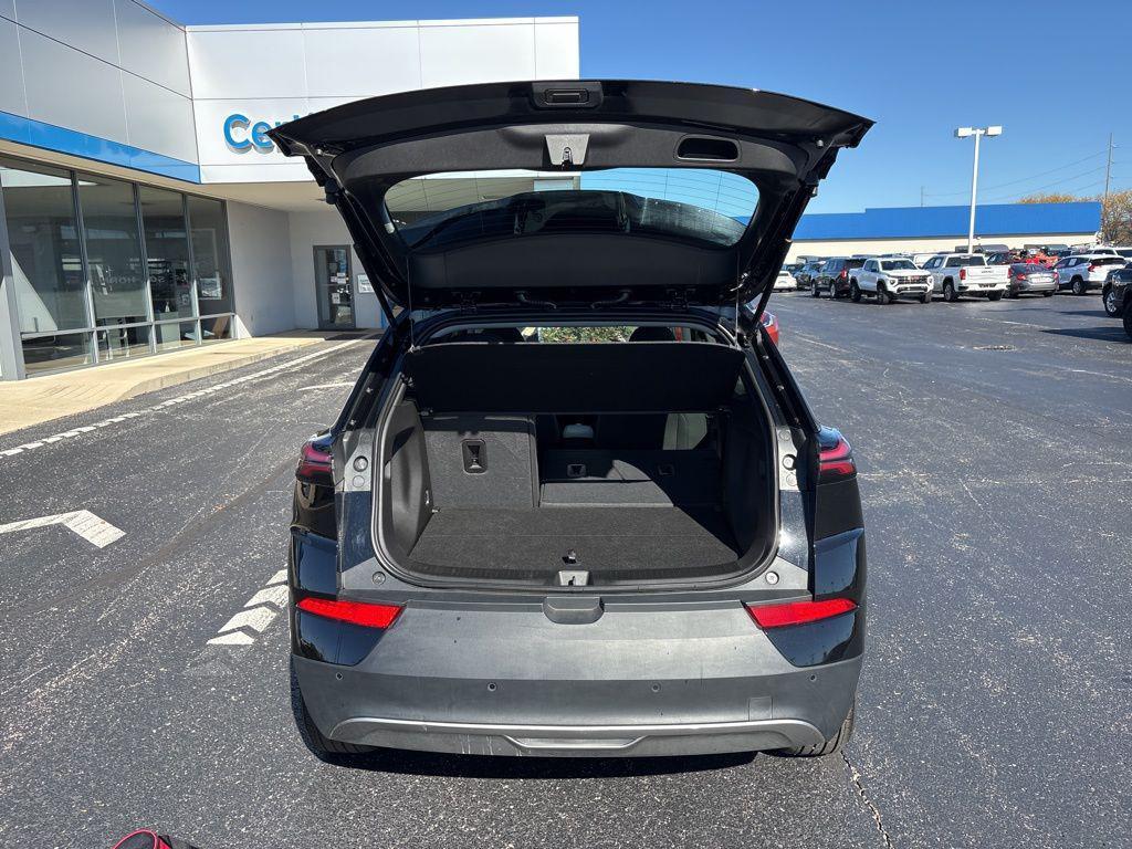 used 2022 Chevrolet Bolt EUV car, priced at $19,268