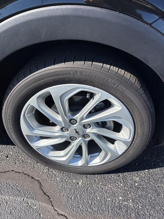 used 2022 Chevrolet Bolt EUV car, priced at $19,268