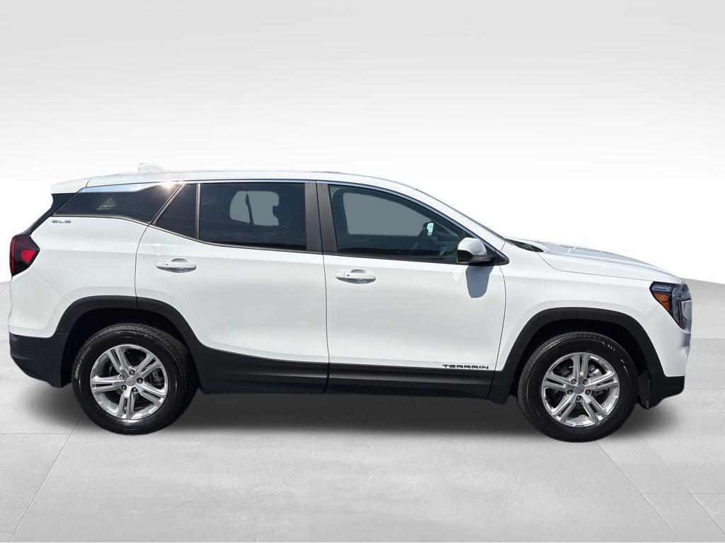 used 2024 GMC Terrain car, priced at $23,172
