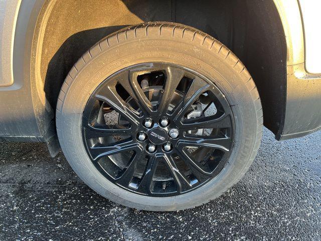 used 2023 GMC Acadia car, priced at $29,469