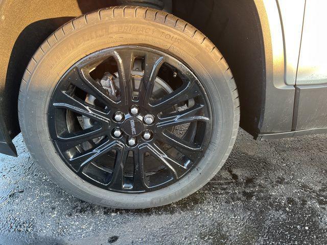 used 2023 GMC Acadia car, priced at $29,469