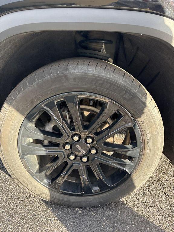 used 2023 GMC Acadia car, priced at $31,864
