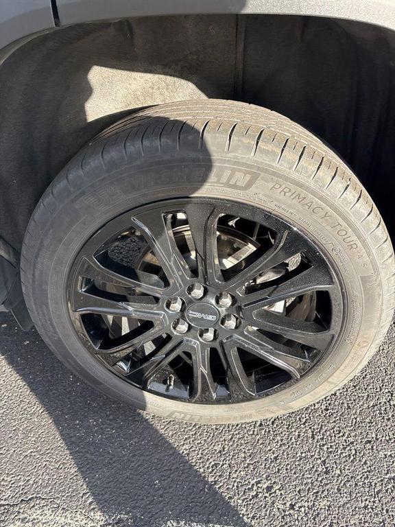 used 2023 GMC Acadia car, priced at $31,864