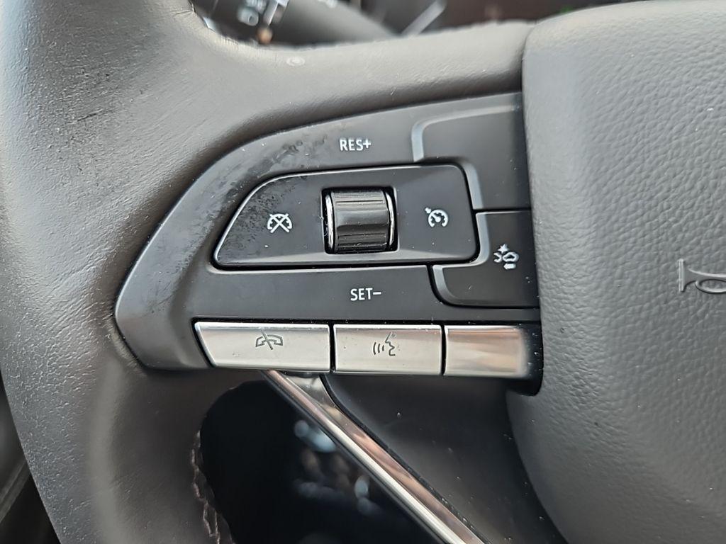 used 2023 Cadillac XT6 car, priced at $37,544