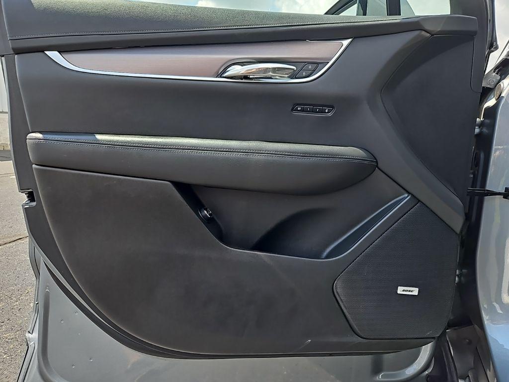 used 2023 Cadillac XT6 car, priced at $37,544