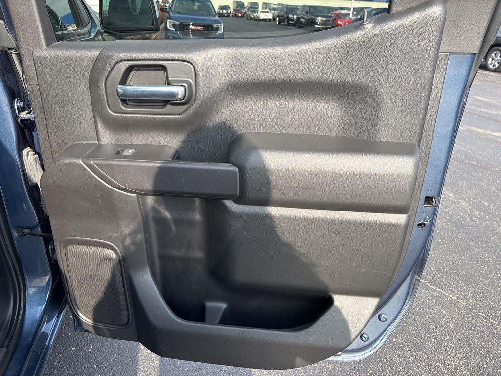 used 2019 Chevrolet Silverado 1500 car, priced at $32,000