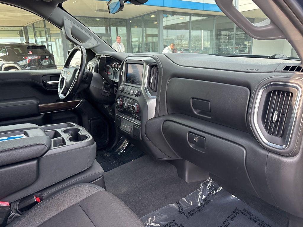 used 2019 Chevrolet Silverado 1500 car, priced at $32,000