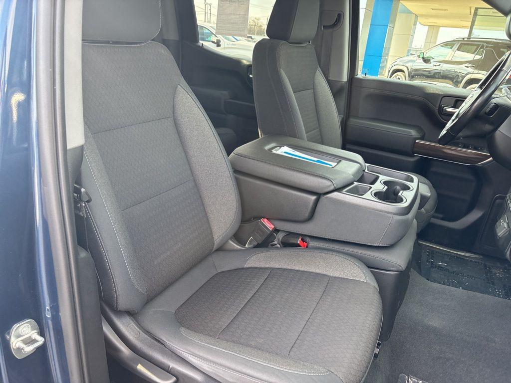 used 2019 Chevrolet Silverado 1500 car, priced at $32,000