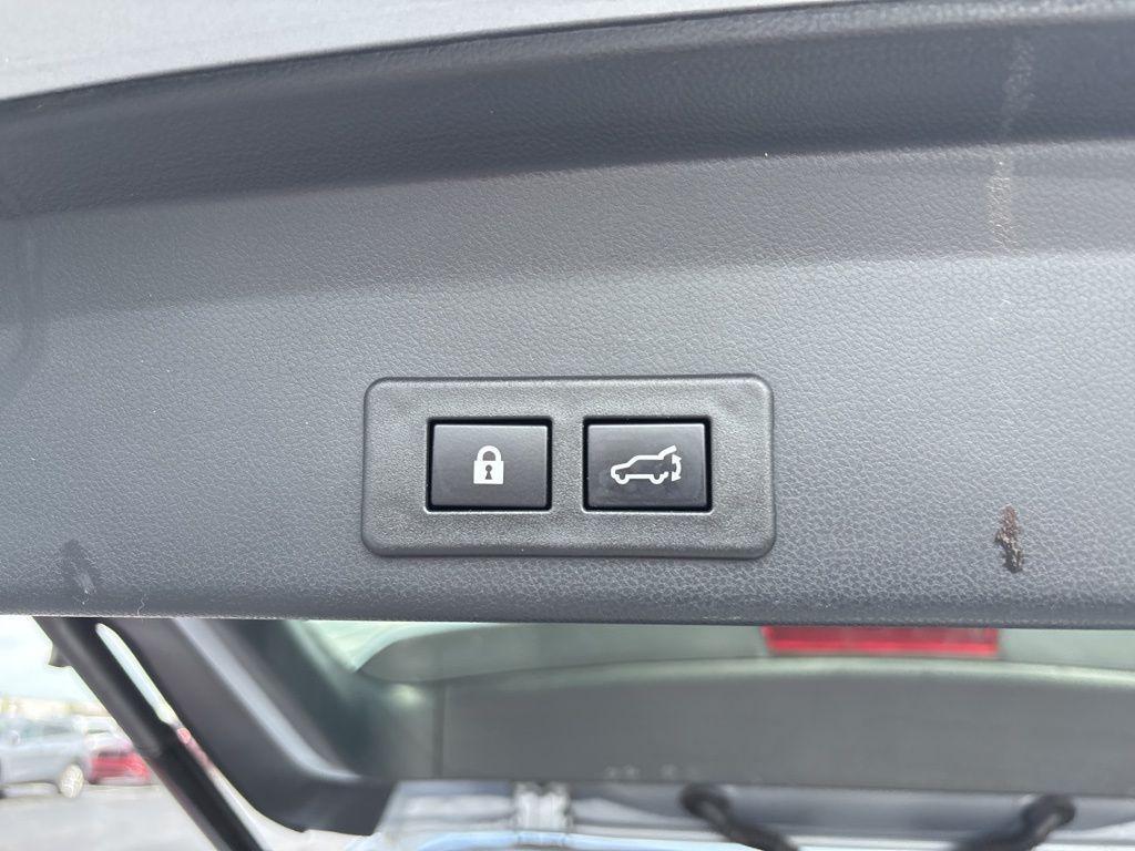 used 2021 Subaru Ascent car, priced at $25,900