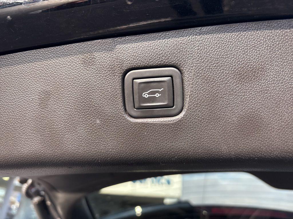 used 2023 Chevrolet Blazer car, priced at $26,900