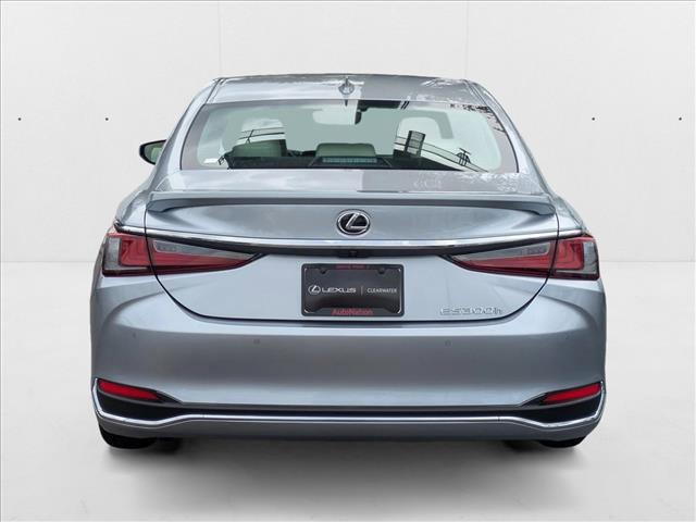 new 2025 Lexus ES 300h car, priced at $48,815