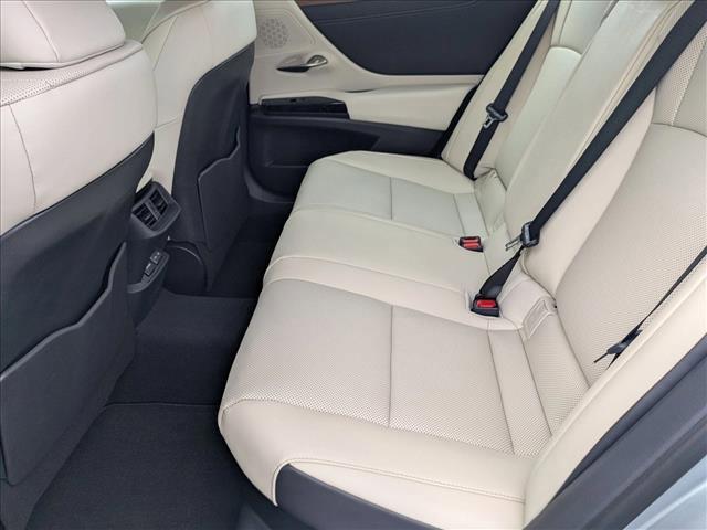 new 2025 Lexus ES 300h car, priced at $48,815