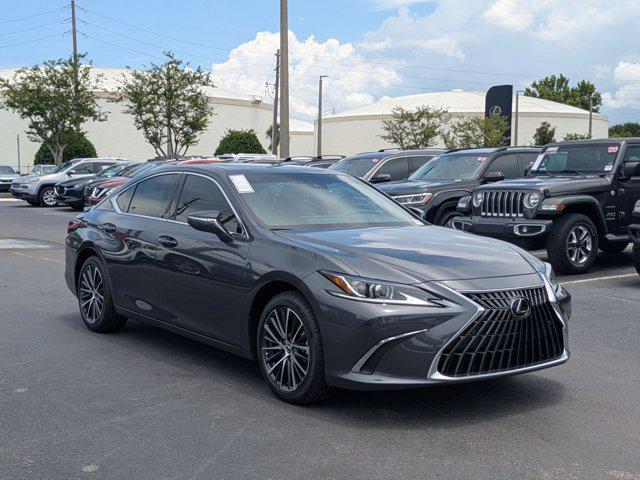 new 2025 Lexus ES 300h car, priced at $48,537