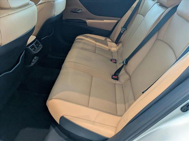 new 2025 Lexus ES 300h car, priced at $47,817