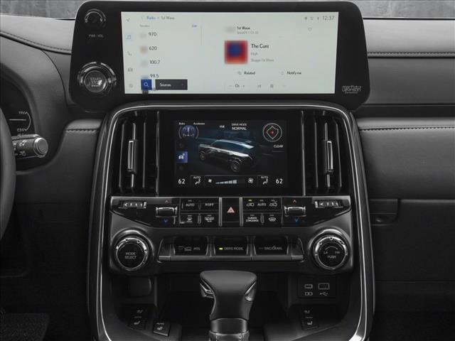 new 2025 Lexus LX 600 car, priced at $114,100