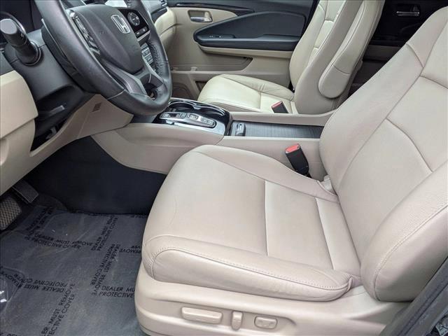 used 2021 Honda Pilot car, priced at $28,995