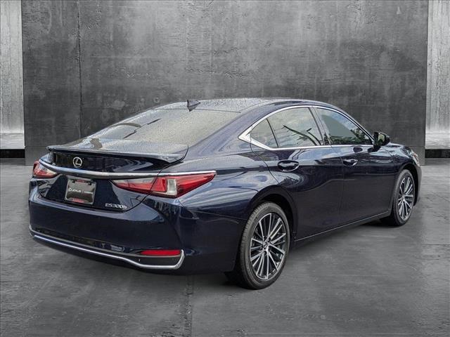 new 2025 Lexus ES 300h car, priced at $48,077