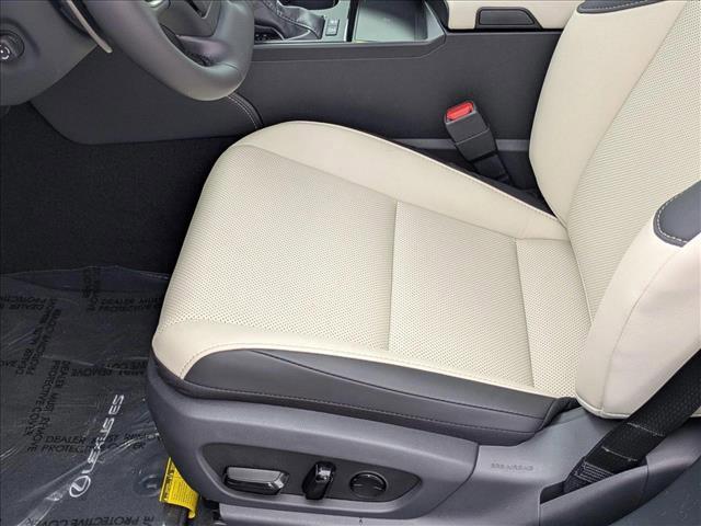 new 2025 Lexus ES 300h car, priced at $48,077