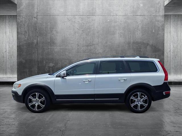 used 2015 Volvo XC70 car, priced at $19,535