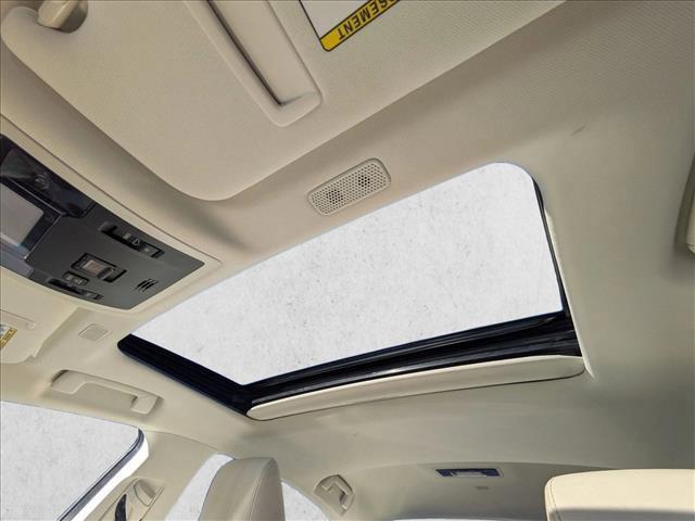 used 2025 Lexus ES 300h car, priced at $43,998