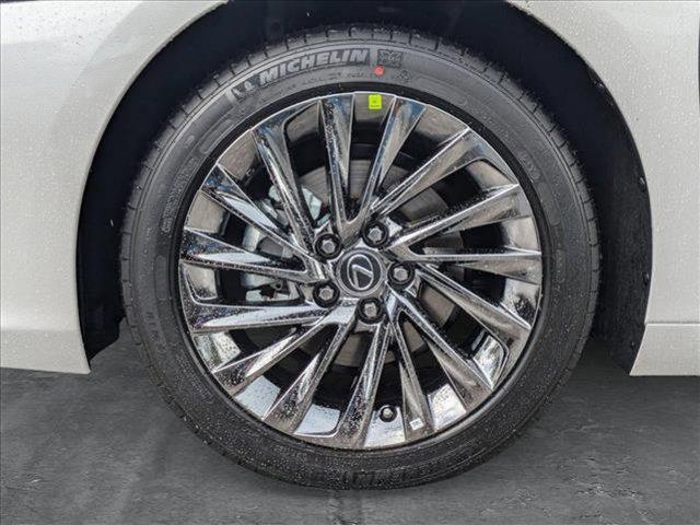 new 2025 Lexus ES 300h car, priced at $51,669