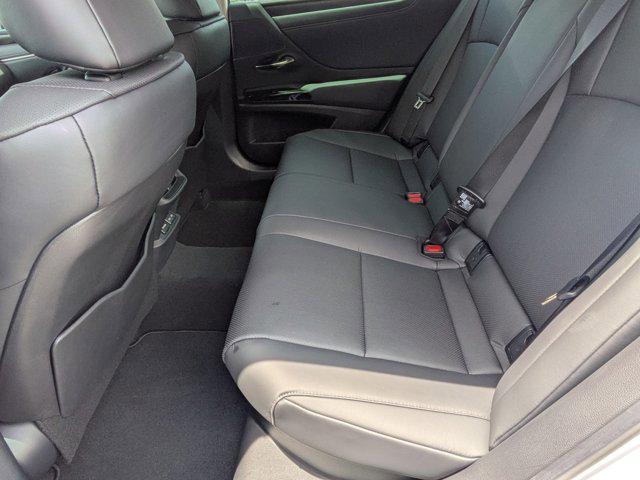 new 2025 Lexus ES 300h car, priced at $48,537