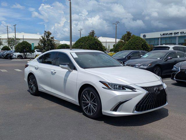 new 2025 Lexus ES 300h car, priced at $48,537