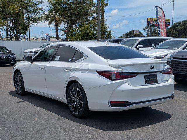 new 2025 Lexus ES 300h car, priced at $48,537