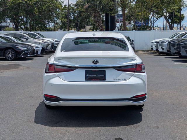 new 2025 Lexus ES 300h car, priced at $48,537