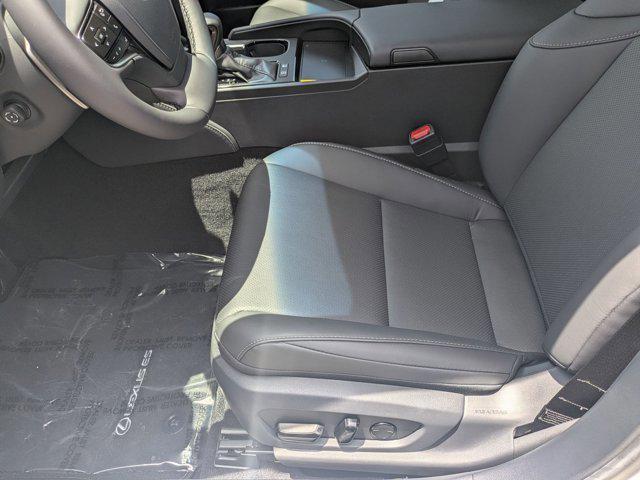 new 2025 Lexus ES 300h car, priced at $48,537