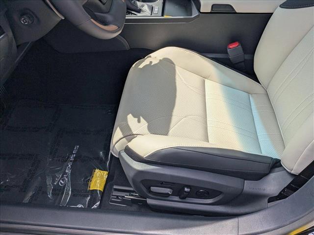 new 2025 Lexus ES 350 car, priced at $53,358