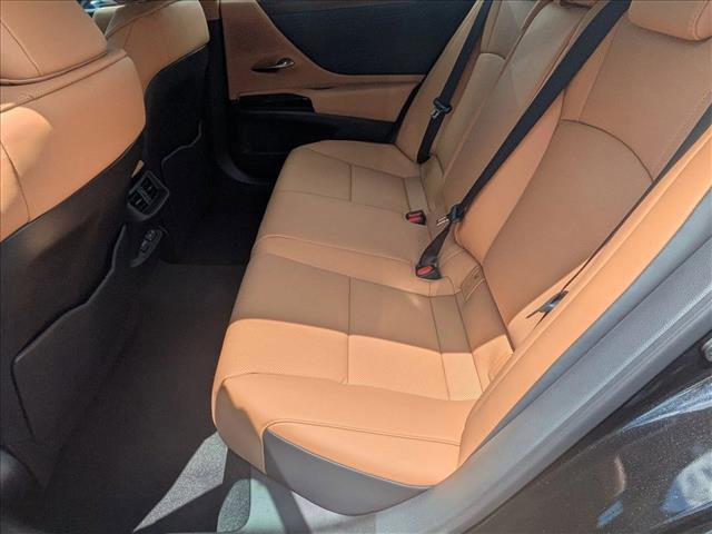 new 2025 Lexus ES 350 car, priced at $45,857