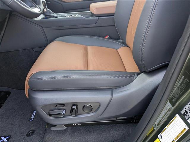 new 2025 Lexus GX 550 car, priced at $85,357