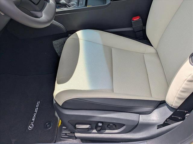 new 2025 Lexus ES 350 car, priced at $45,815