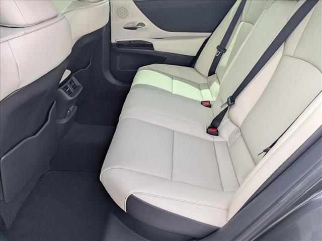 new 2025 Lexus ES 300h car, priced at $48,397