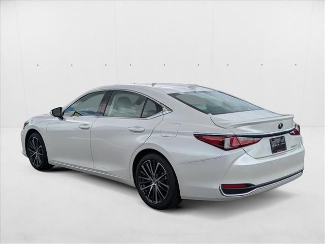 used 2024 Lexus ES 300h car, priced at $40,318