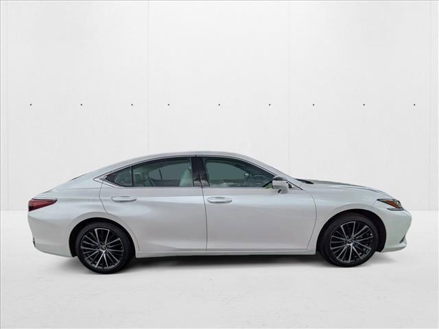 used 2024 Lexus ES 300h car, priced at $40,318