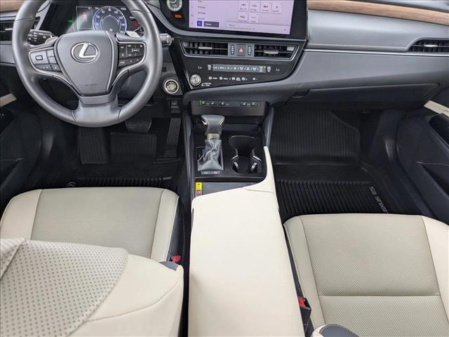 used 2024 Lexus ES 300h car, priced at $40,318
