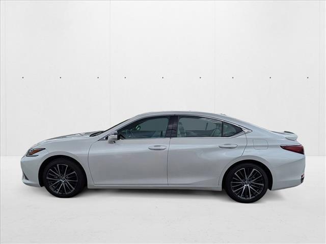 used 2024 Lexus ES 300h car, priced at $40,318