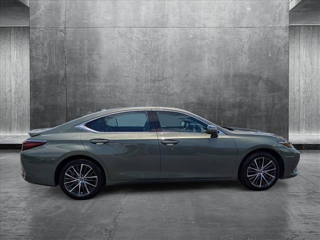 used 2024 Lexus ES 300h car, priced at $40,872