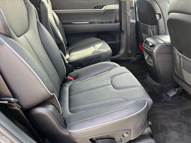 used 2024 Hyundai Palisade car, priced at $36,994