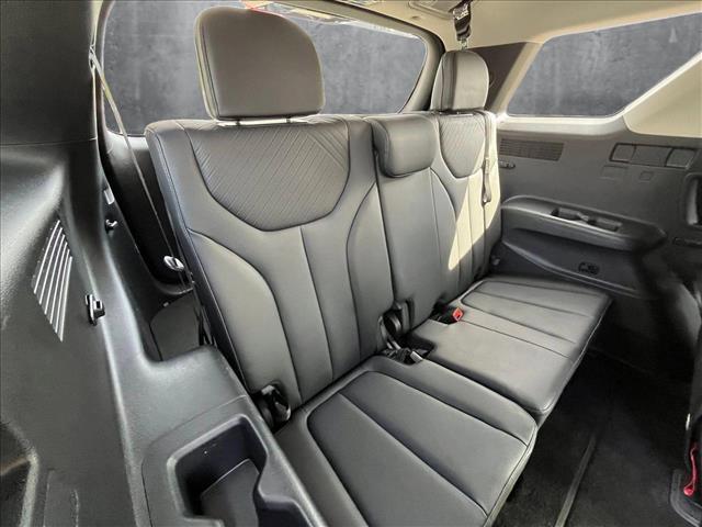 used 2024 Hyundai Palisade car, priced at $36,994
