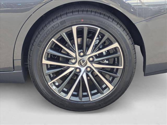 new 2025 Lexus ES 350 car, priced at $46,317
