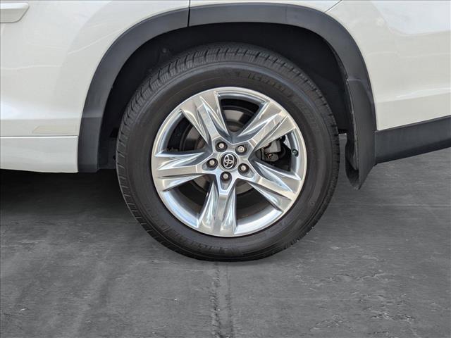 used 2018 Toyota Highlander Hybrid car, priced at $27,793