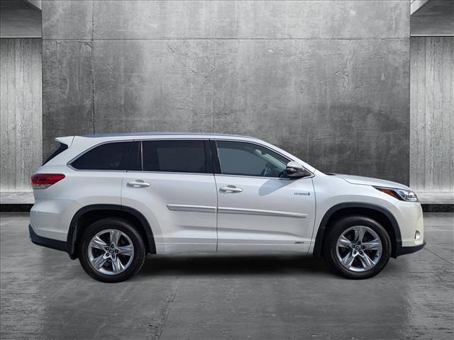 used 2018 Toyota Highlander Hybrid car, priced at $27,793